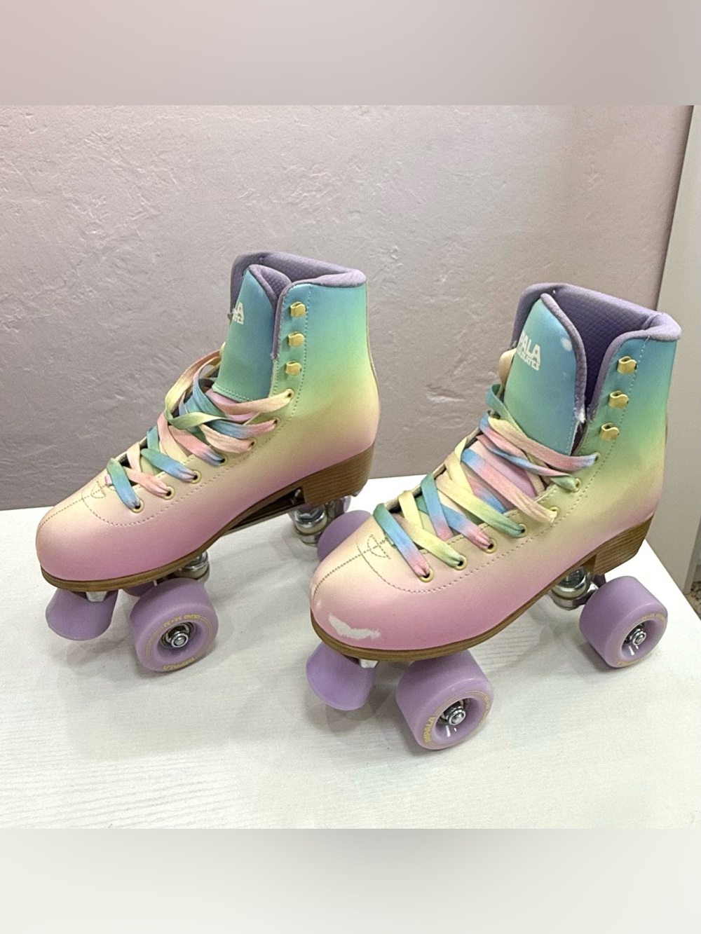 Impala Pastel Fade Roller Skates Size 8🛼🌈